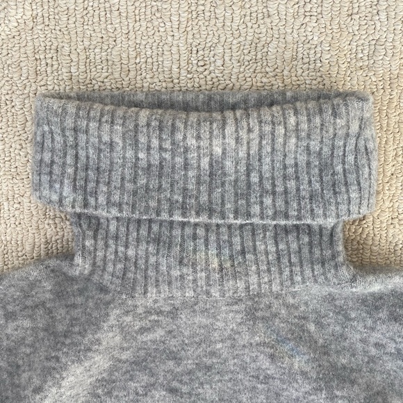 Grey Phillip Lim 3.1 Fringe Overlap Sweater- size Small - Picture 16 of 16